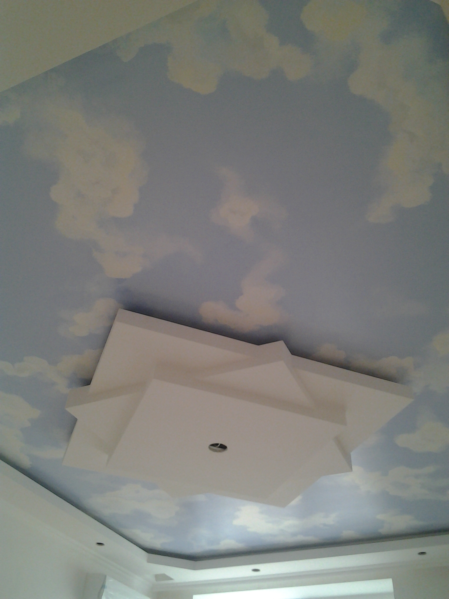 облака на потолке